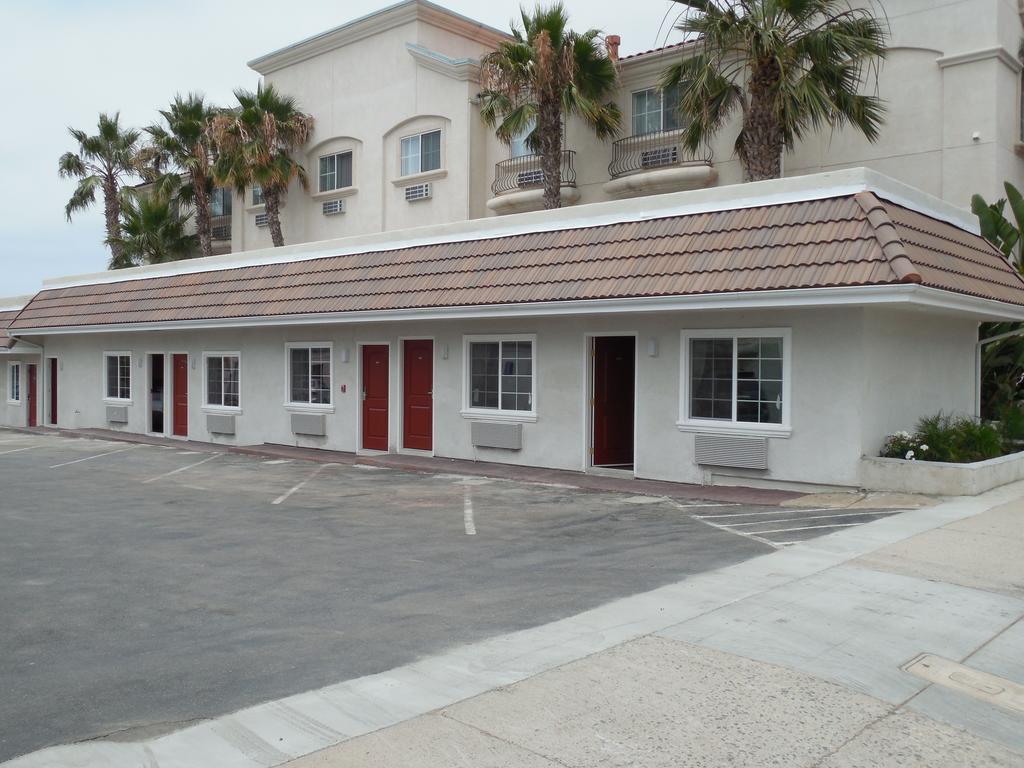 Coast Inn 欧申赛德 外观 照片