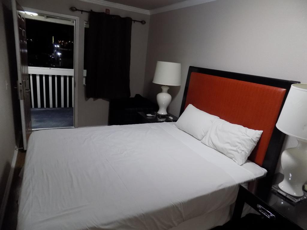 Coast Inn 欧申赛德 外观 照片